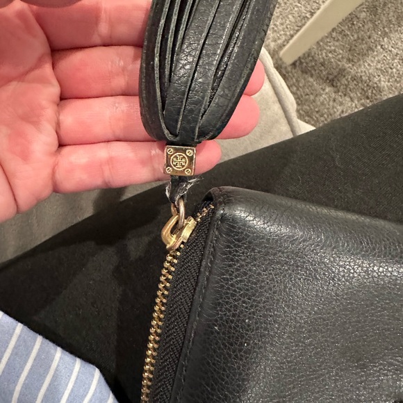 Tory Burch Black Leather Zipper Wallet with Tassel - Picture 5 of 6